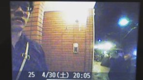 阿申为什么一次又一次地被日本警察追捕？他到底犯什么事了？